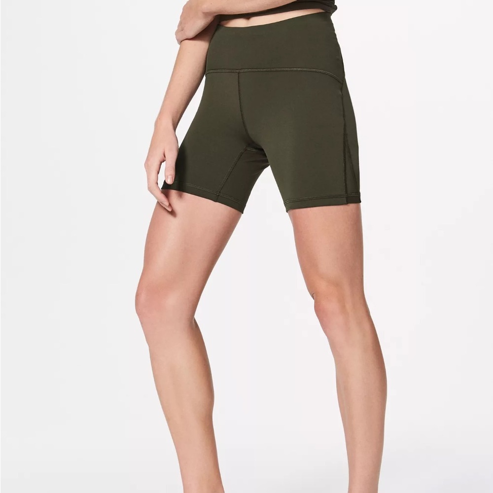 Lululemon Train Times Shorts 6” Length Size 6